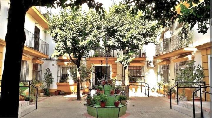Roberta'S Guest House Sevilla Buitenkant foto